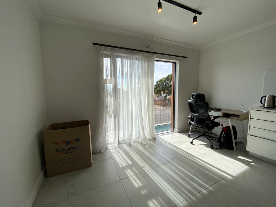 To Let 1 Bedroom Property for Rent in Table View Western Cape